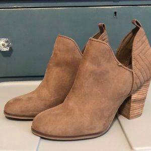 Carlos Santana Heeled Booties